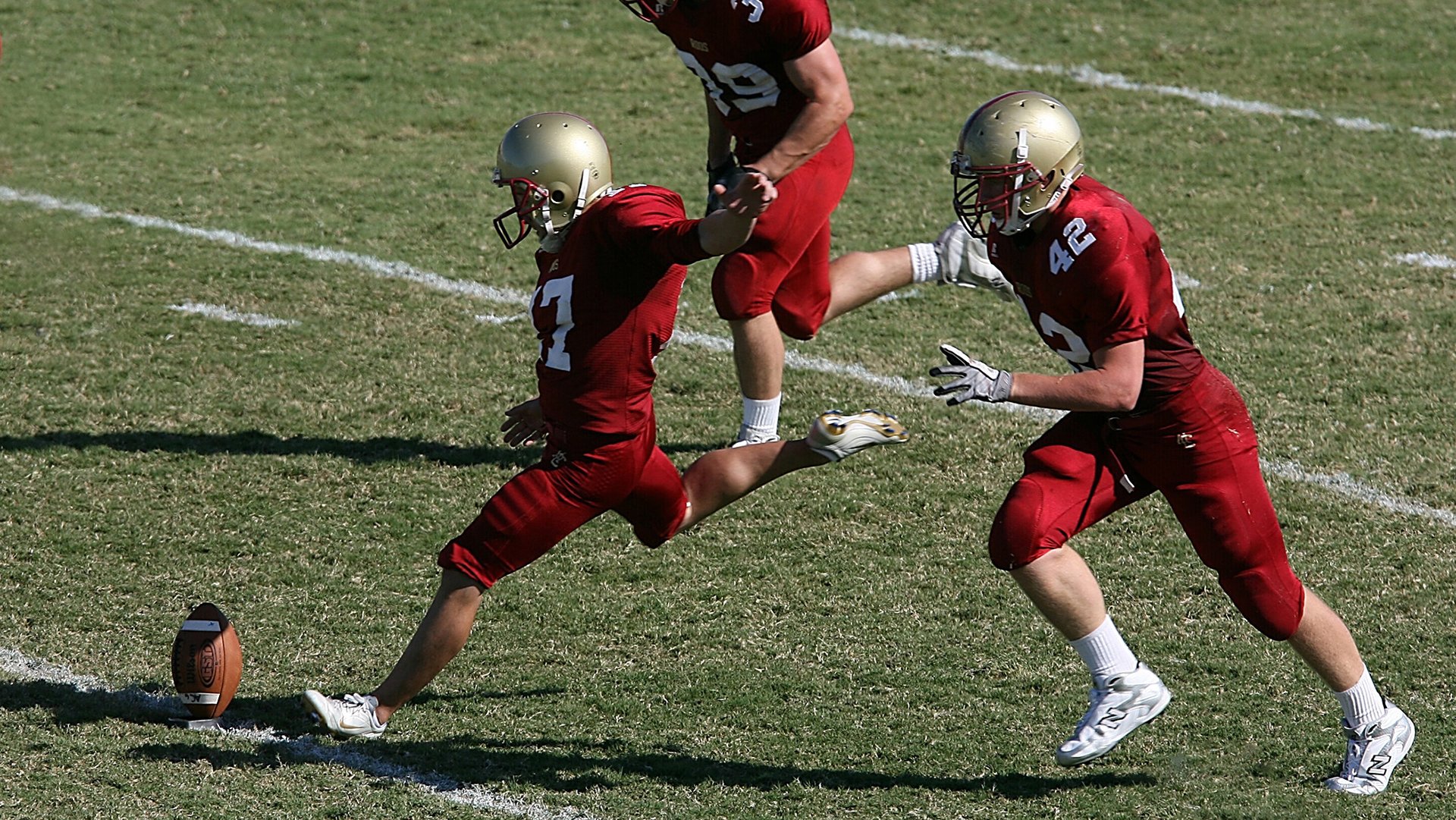 _年度最强对决：两大巨头正面对决，谁能夺冠？_，最强对决动漫